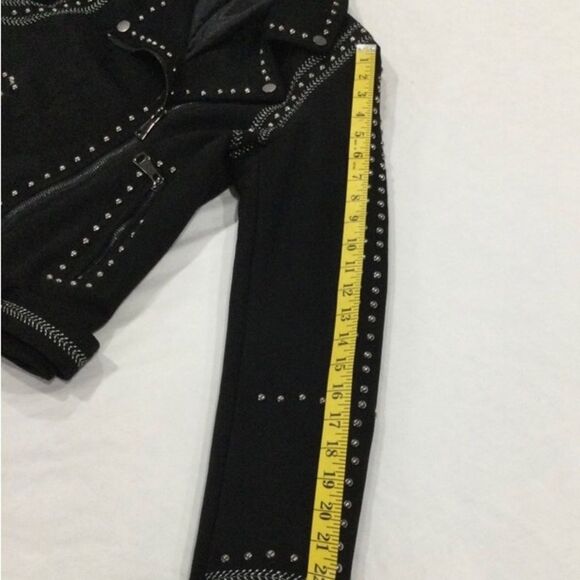 Aqua Jacket Women’s Size Small Color Black Faux Suede Moto Jacket With Studs - Picture 9 of 13